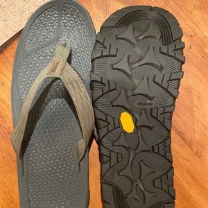 Men’s Merrell Breakwater flip-flops